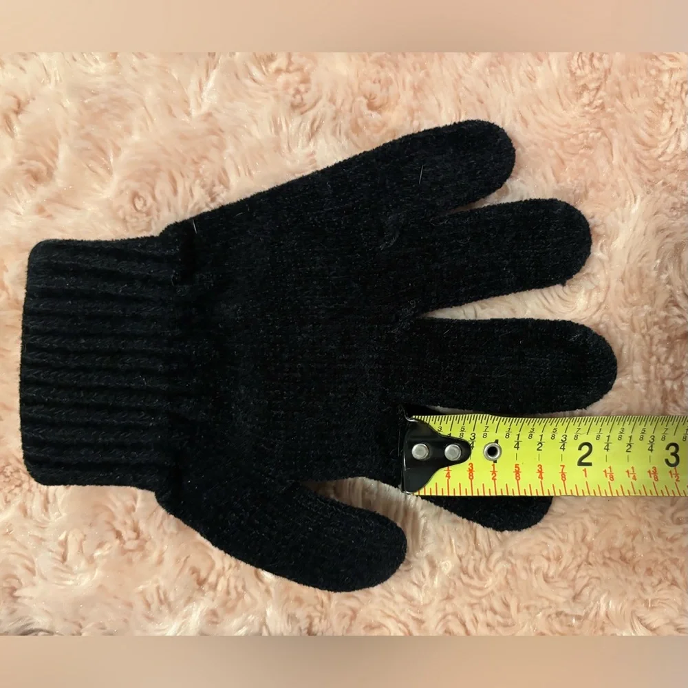 Kids Unisex Black Velour Soft Gloves Size 4-7 ~In excellent condition